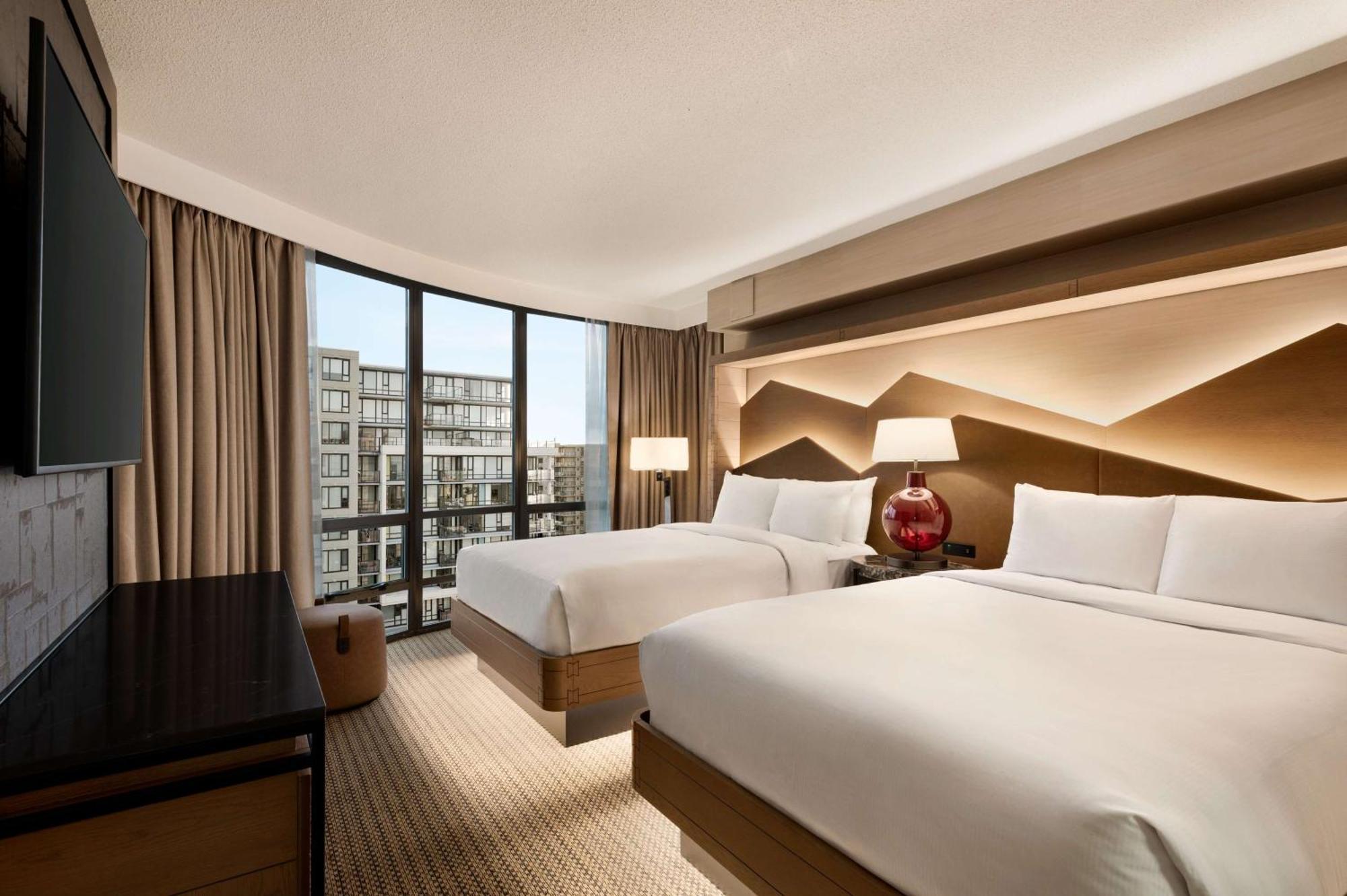 Hotel Hilton Vancouver Airport 4*