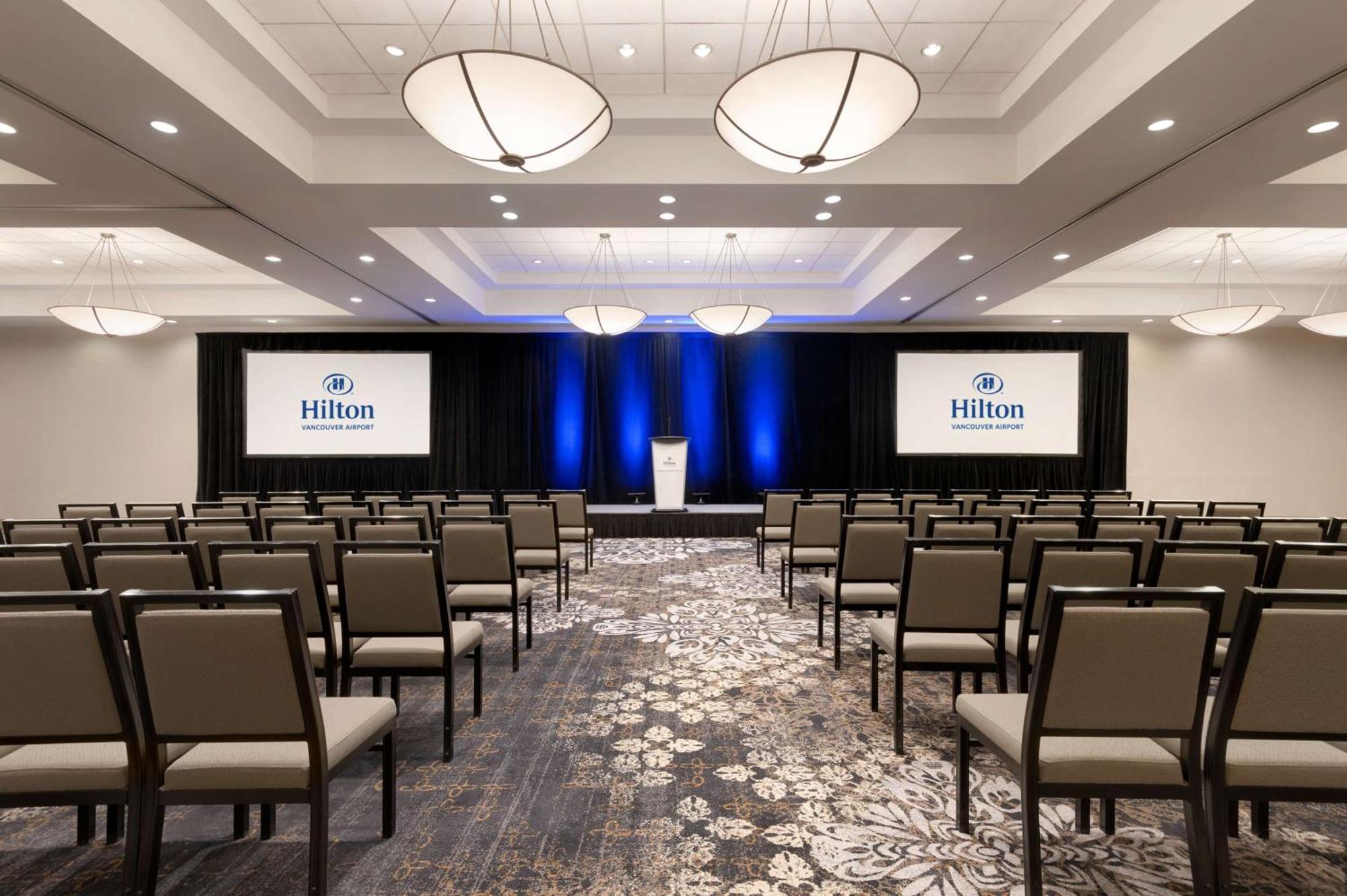 Hilton Vancouver Airport Hotel 4*
